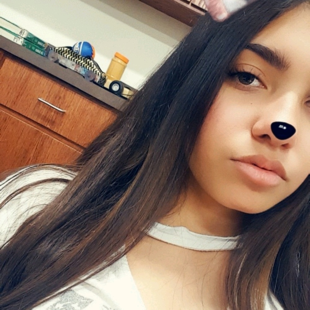 Meet your Posher, Angelica